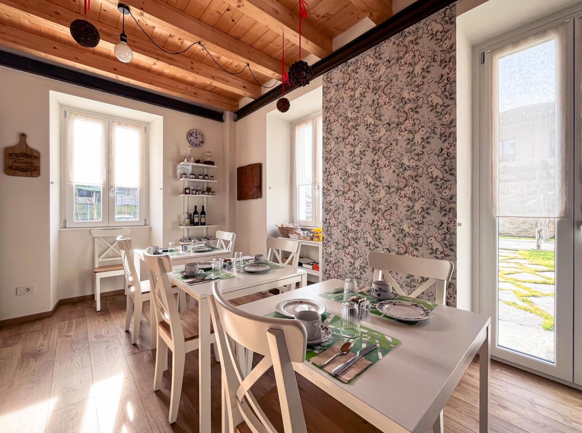 Riarel- Foresteria Lombarda Rodero Exterior foto